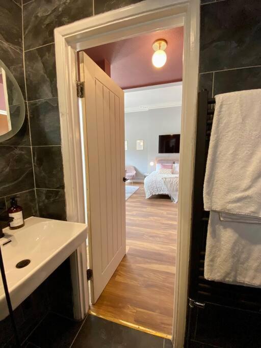 Studio For 3 Near Regents Park N5 Лондон Екстериор снимка